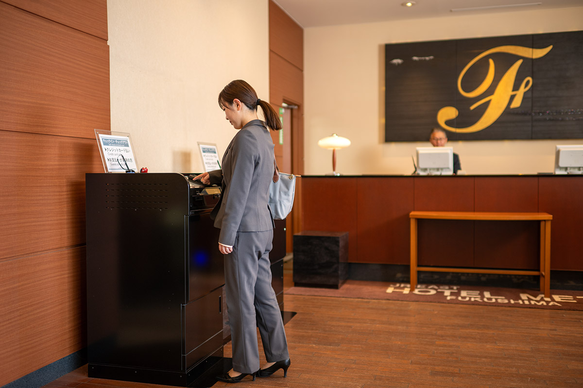 FACILITY & SERVICE