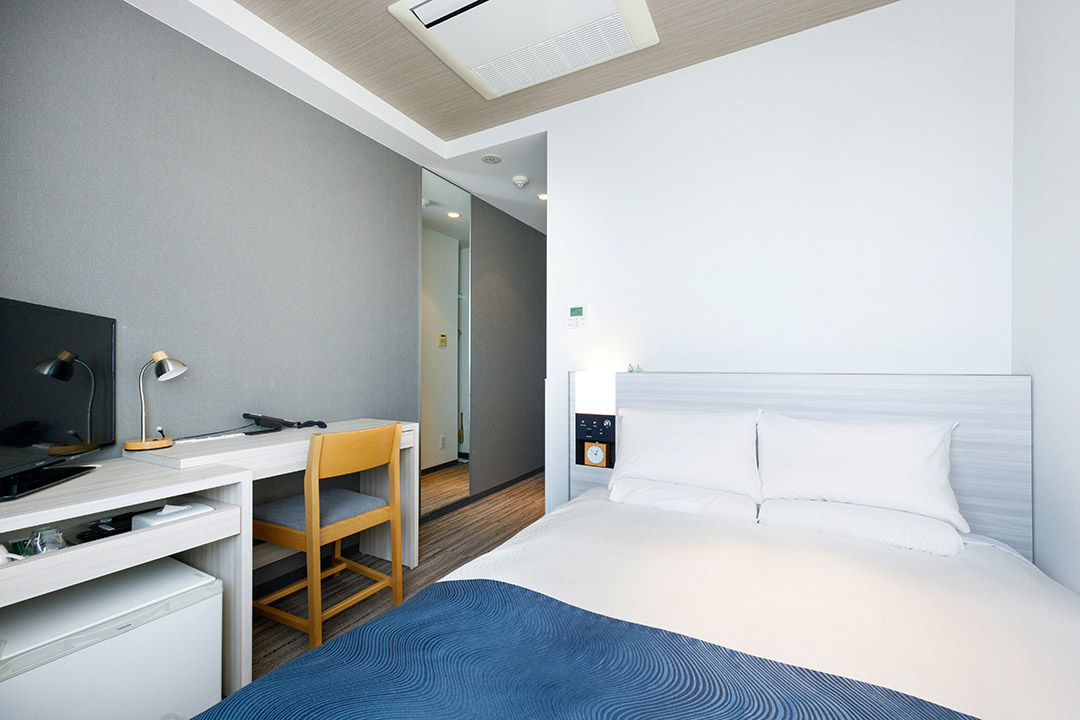 Single room for double use