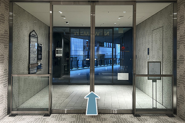 5.Go out from the automatic door (If you use the elevator, at first get off and turn left).